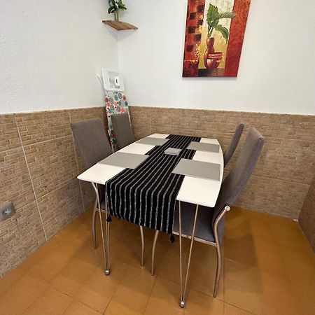 Lovely Newly Refurbished 1 Bedroom Flat Minutes From Sandy Beach,Private Terrace Caleta De Fuste Zewnętrze zdjęcie