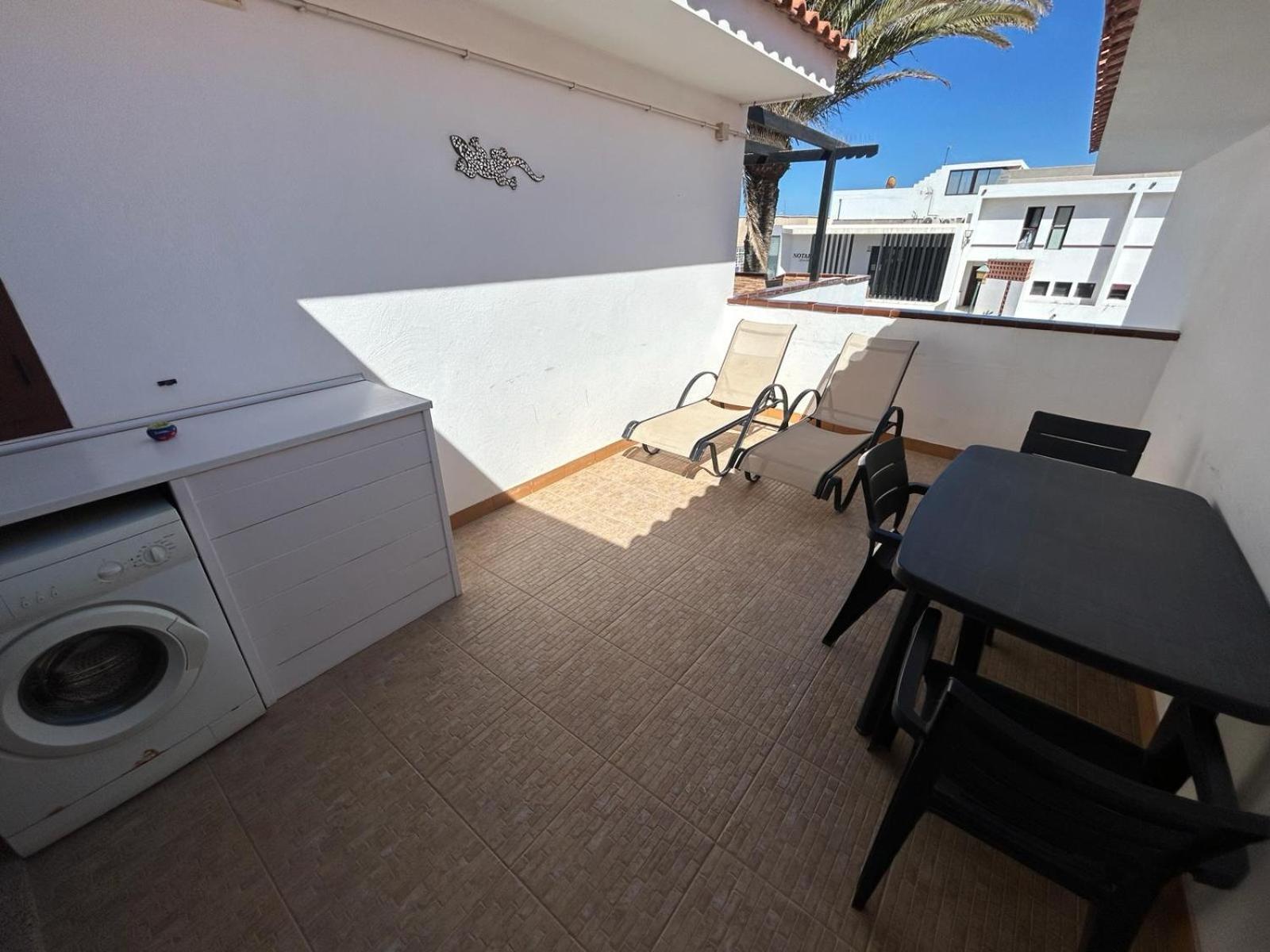 Lovely Newly Refurbished 1 Bedroom Flat Minutes From Sandy Beach,Private Terrace Caleta De Fuste Zewnętrze zdjęcie